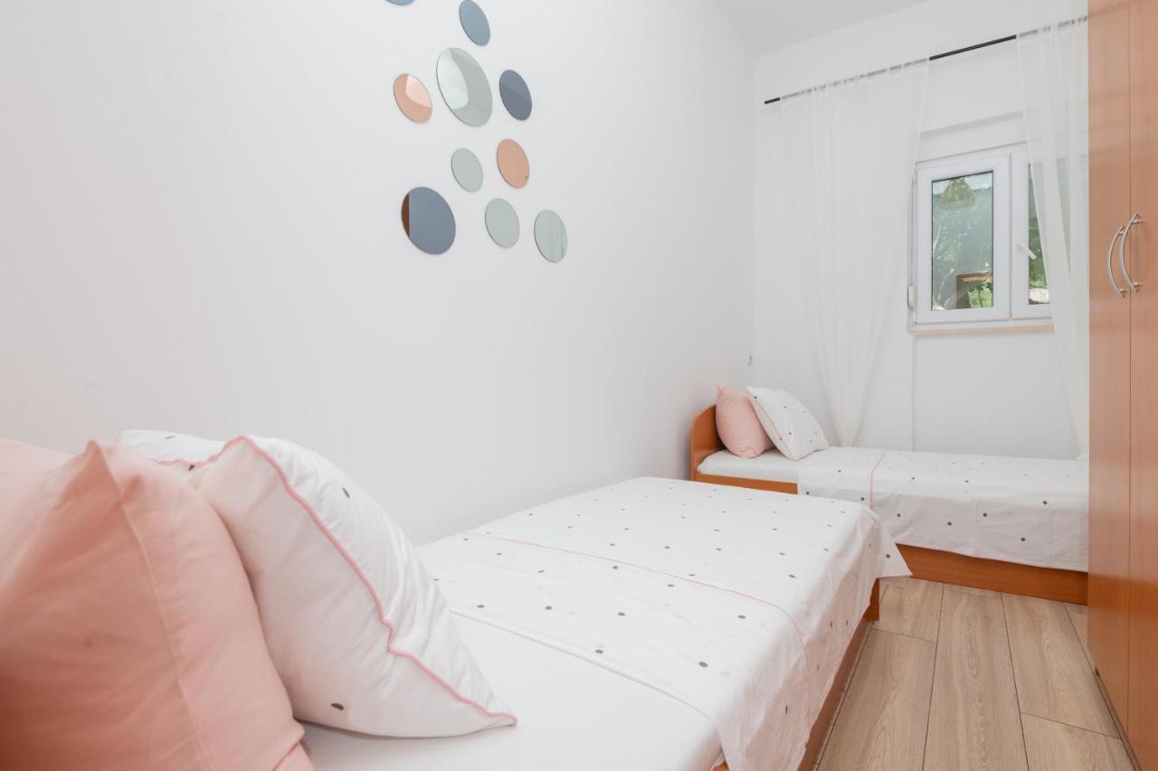 Apartment Petra Імотскі Екстер'єр фото