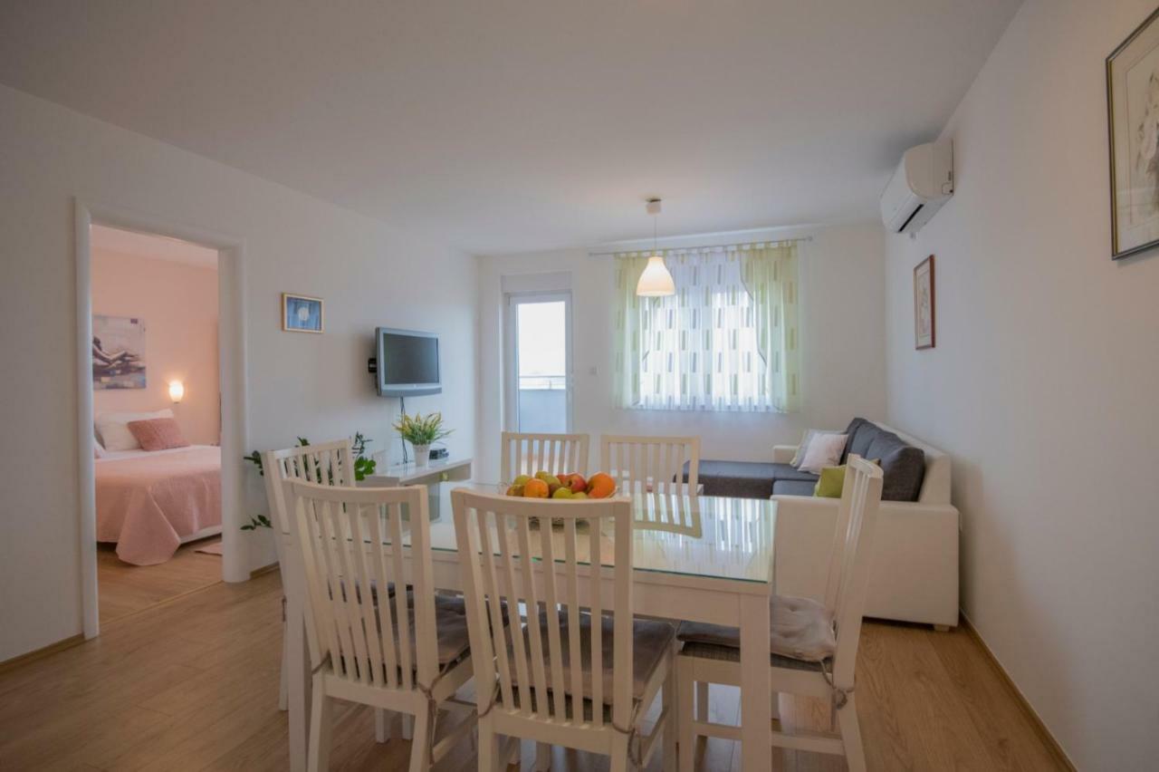 Apartment Petra Імотскі Екстер'єр фото