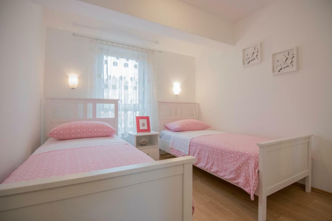 Apartment Petra Імотскі Екстер'єр фото