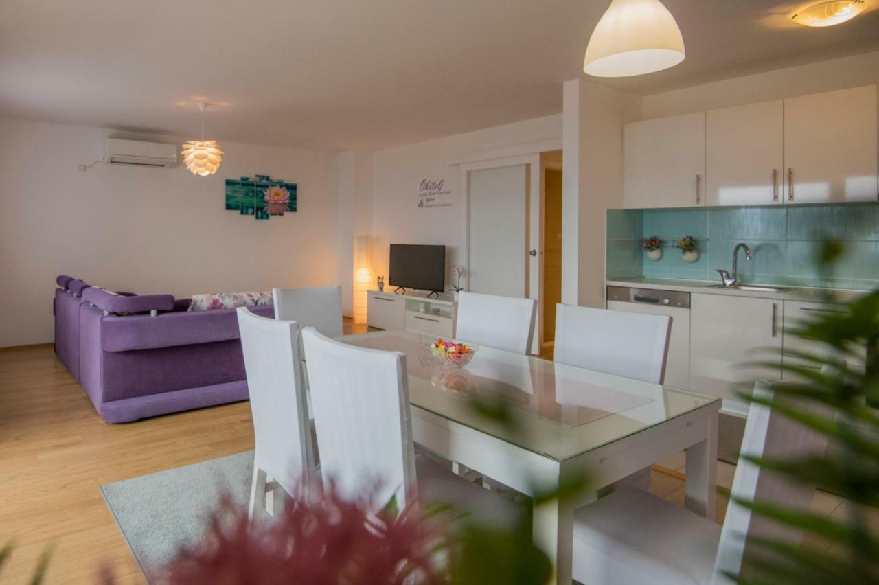 Apartment Petra Імотскі Екстер'єр фото